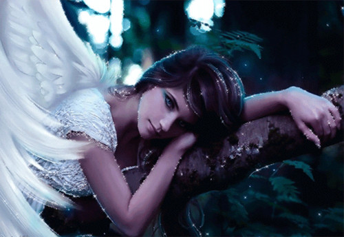 Девушка-ангел с белыми крыльями у волшебного дерева