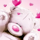 Влюбленный мишка с розовыми сердечками