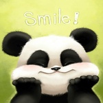 Панда улыбается держа лапками щеки. Улыбка смайла