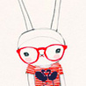 Заяц в очках и футболке