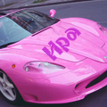 Ира, розовая машина