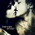 Парень с девушкой целуются never stop