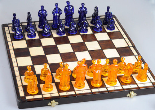  Международный день шахмат. Фигуры на <b>доске</b>  гифка анимация